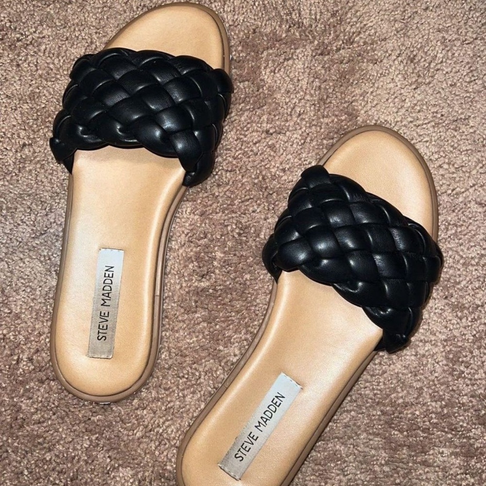 Steve Madden sandals